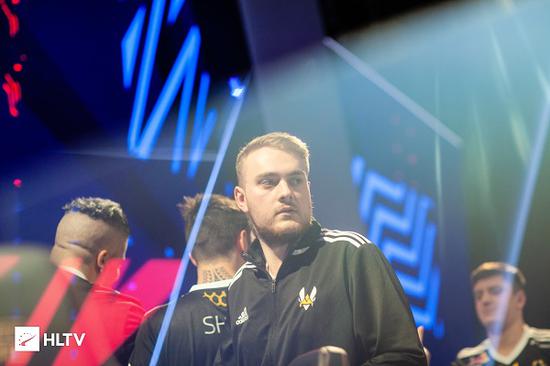 王者荣耀成吉思汗英雄出装与战术攻略