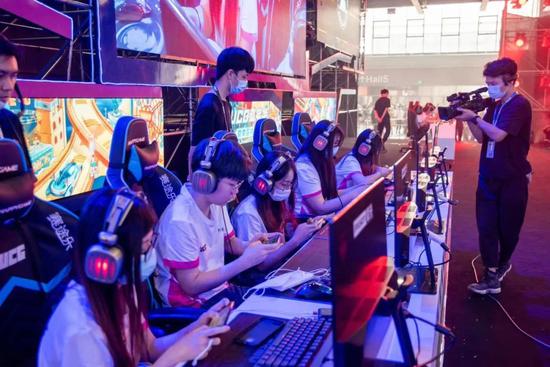 DOTA2 TI14 第二日精彩赛况回顾 XG Tidebound 晋级大比拼